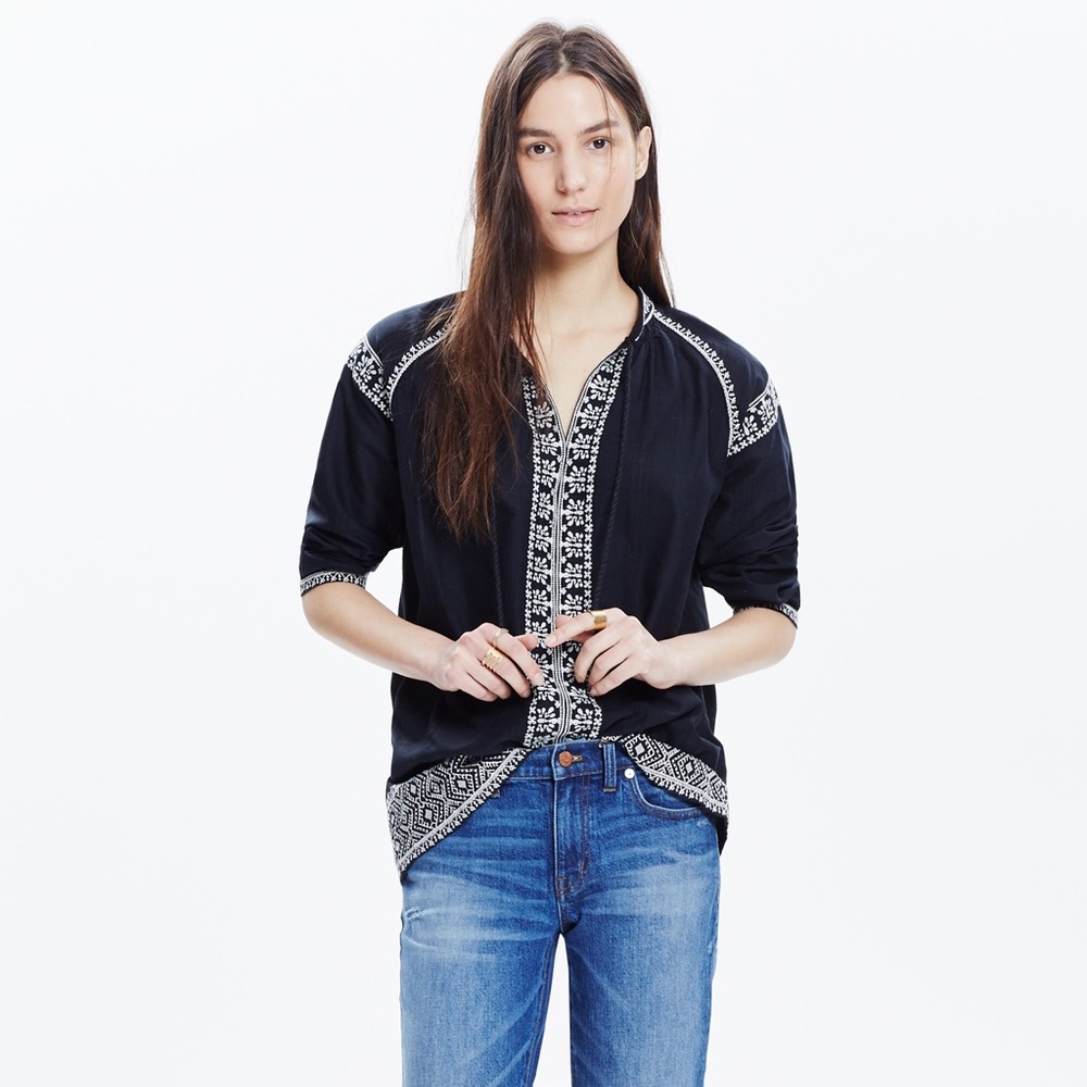 Madewell black embroidered camelia top, XS fits like a small/medium